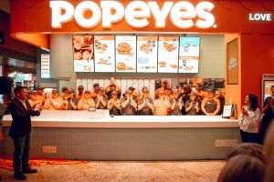 Popeyes România anunţă deschiderea a două restaurante în această vară 