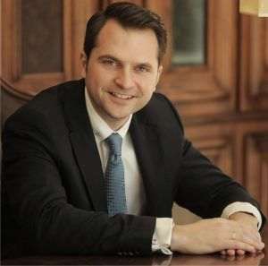 Sebastian Burduja