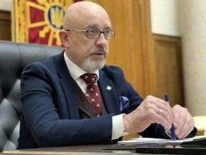 "NATO ar trebui să ia în considerare aderarea de facto a Ucrainei" 