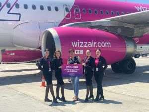 Wizz Air aniversează 250.000 de pasageri transportaţi de la aeroportul Bacău