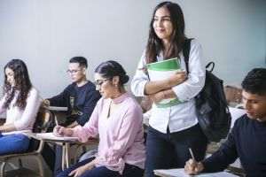 Studenţii, revoltaţi din cauza taberelor