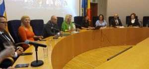  Economia ţării noastre dispune de oportunităţi de finanţare prin programele europene şi pot atenua şocurile crizelor
