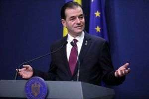 "Am solicitat conducerii Parlamentului dezbaterea de urgenţă a proiectului de eliminare a pensiilor speciale ale parlamentarilor"