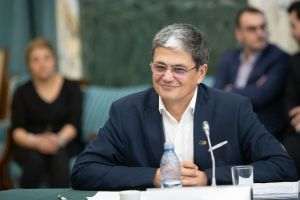 Guvernul a adoptat OUG de acordare a granturilor pentru investiţii pentru IMM-uri, în valoare de 400 milioane euro"