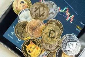 Miliardarul în criptomonede Sam Bankman-Fried a salvat cu fonduri două companii cripto cu probleme financiare