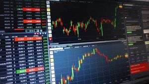 Banca Europeană de Investiţii sprijină protejarea litoralului Mării Negre de eroziune şi inundaţii