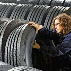 Michelin şi Nokian Tyres sunt primii producători occidentali de anvelope care se retrag din Rusia