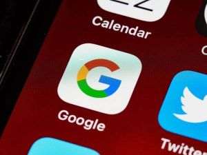 Anchetă după piratarea conturilor de Twitter şi YouTube ale Armatei