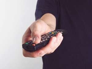 HBO Max opreşte producţiile din multe ţări europene