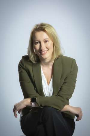 Anca Dobrescu, Managing Partner www.peprimapagina.ro