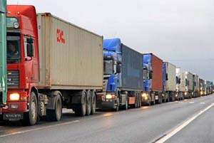 "Noua modificare a Codului Fiscal va băga în faliment toţi transportatorii"