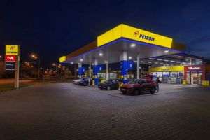 OMV Petrom şi Auchan România au deschis 200 de magazine MyAuchan în staţiile Petrom