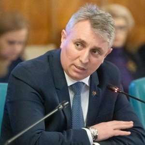 "România are nevoie de instituţii puternice şi credibile în contextul internaţional agitat"
