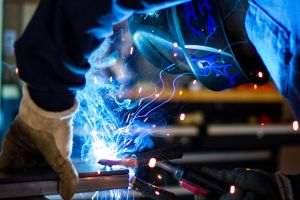 Preţurile producătorilor industriali din SUA au accelerat din nou, în iunie