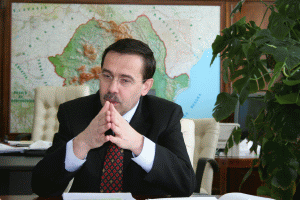 "Estimăm o creştere economică între minus 1% şi 1,5%"