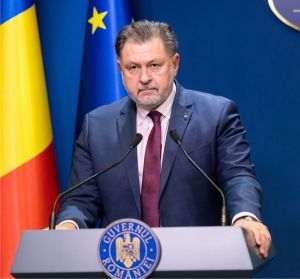 "Masca de protecţie, obligatorie doar în situaţia în care sistemul de sănătate va cunoaşte un grad foarte ridicat de internare"