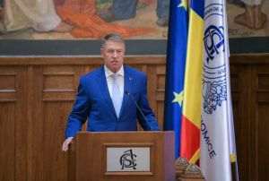 Preşedintele Iohannis a promulgat legea prin care creşte cu un procent contribuţia la fondurile private de pensii