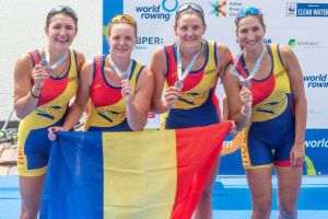 Premierul le-a felicitat pe tinerele canotoare pentru performanţele reuşite la CM de Canotaj Under 19 şi 23