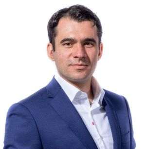 "Bursele trebuie să rămână la Ministerul Educaţiei"