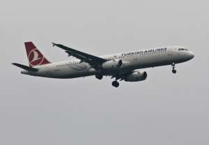Aterizare de urgenţă la Bucureşti a unei aeronave Turkish Airlines care zbura pe ruta Miami-Istanbul