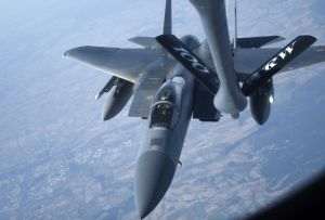 Un avion de vânătoare a escortat o aeronavă de recunoaştere britanică afară din spaţiul aerian al Rusiei