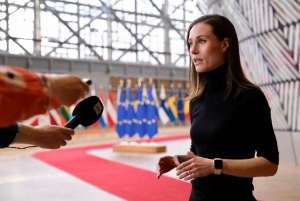 Premierul finlandez spune că videoclipurile cu petrecerile sale "gălăgioase" nu ar fi trebuit să fie făcute publice