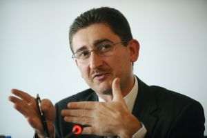 "Creşterile zilnice ale preţurilor din electricitate se duc, din păcate, prea repede către consumatorii finali"