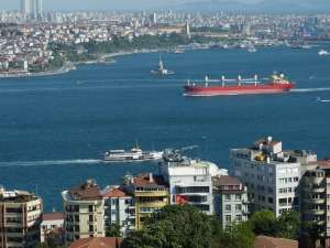 Turcia va creşte de 5 ori taxa de tranzit pentru nave prin strâmtorile Bosfor şi Dardanele