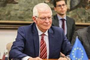 "Miniştrii europeni ai Apărării sunt pregătiţi înfiinţeze o misiune de instruire a UE pentru forţele ucrainene"
