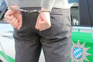 Un poliţist implicat în asaltul asupra Capitoliului, condamnat la 10 ani de închisoare