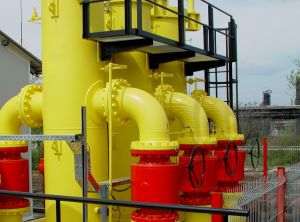 Ameninţaţi cu plafonarea preţurilor ţiţeiului, ruşii au închis robinetul de gaz