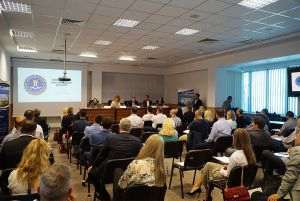 "Atacurile cibernetice reprezintă cea mai mare ameninţare pentru companii, în 2022"