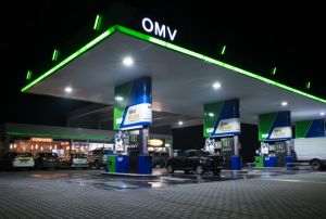 OMV Petrom a instalat panouri fotovoltaice în 110 staţii de alimentare 