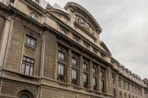 Guvernul a aprobat cadrul legislativ necesar pentru extinderea învăţământului profesional dual la nivel universitar