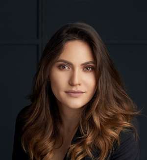 Elis Isa-Sipciu, Corporate Affairs and Engagement Director al L'Oreal România
