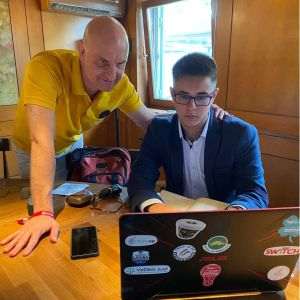64% dintre tineri afirmă că au nevoie de ajutor pentru a începe un business