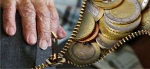 Peste 1.100.000 de pensionari au beneficiat de indemnizaţie socială