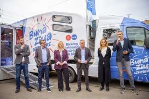 BCR şi Vodafone au lansat caravana "Bună ziua, schimbare!"