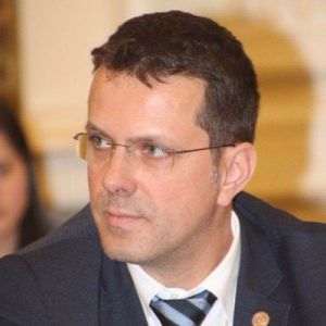 USR cere demisia ministrului Vasile Dîncu