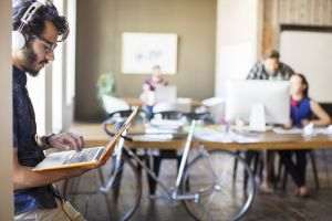Visa lansează un program care deschide noi oportunităţi în economia creatorilor