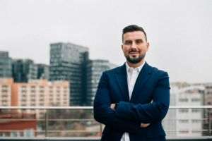 Creşterea din eCommerce s-a temperat, dar cetăţenii cheltuie mai mult 