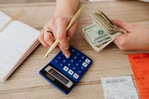 ING: "Inflaţia poate reveni la ţinta de 2% a Fed mai rapid decât se aşteaptă pieţele"