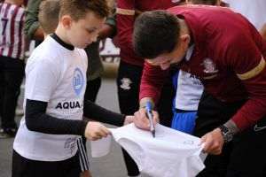Sefer, Ioniţă, Käit, Emmers şi Albu, jucătorii Rapidului care au jucat un meci amical alături de copiii din Aqua City