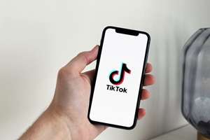 Şeful FBI este "extrem de îngrijorat" de operaţiunile TikTok în SUA