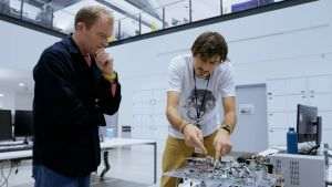 Dyson va investi 2,75 miliarde de lire sterline pentru dispozitive conectate care folosesc software pentru a se optimiza