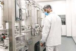 Antibiotice Iaşi inaugurează cea mai modernă fabrică de medicamente topice din Europa