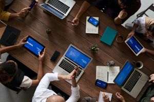 Programul de lucru flexibil, marea atracţie pentru angajaţi