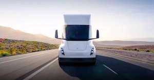 PepsiCo intenţionează să folosească 100 de camioane electrice Tesla Semi în 2023