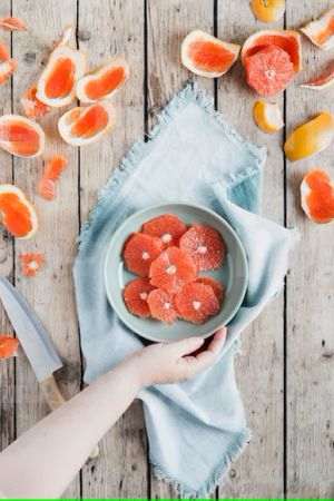 Un lot de grapefruit roşu provenit din Turcia, retras de la vânzare din magazine Carrefour şi Microfruits