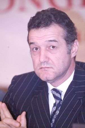 Gigi Becali, trimis în judecată pentru fraudă la vot